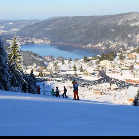 Apartment Spacious In The Heart Of !!! *