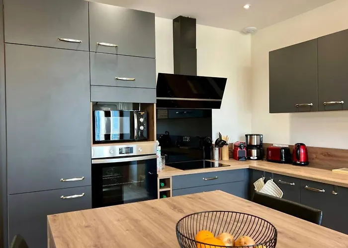 Spacious In The Heart Of !!!