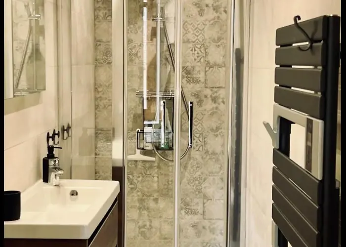 Spacious In The Heart Of !!!